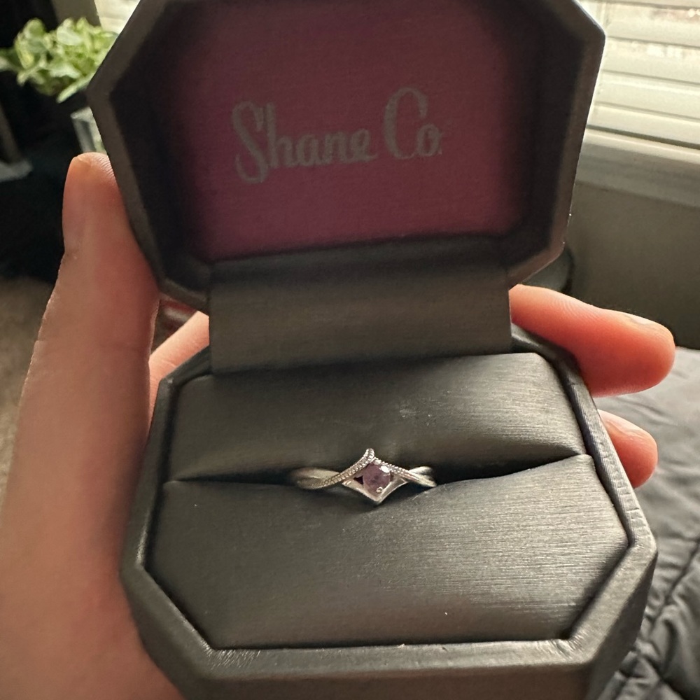 Shane Co. purple gem sterling silver size 6 ring